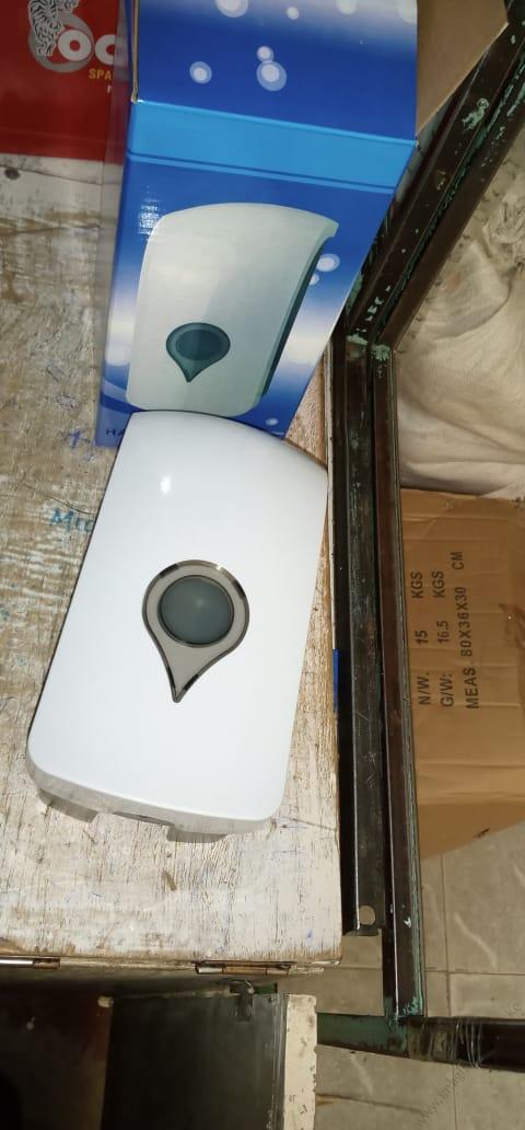 Manual Soap Dispenser (1ltr) - Image 3