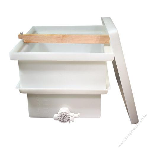 Uncapping Tub